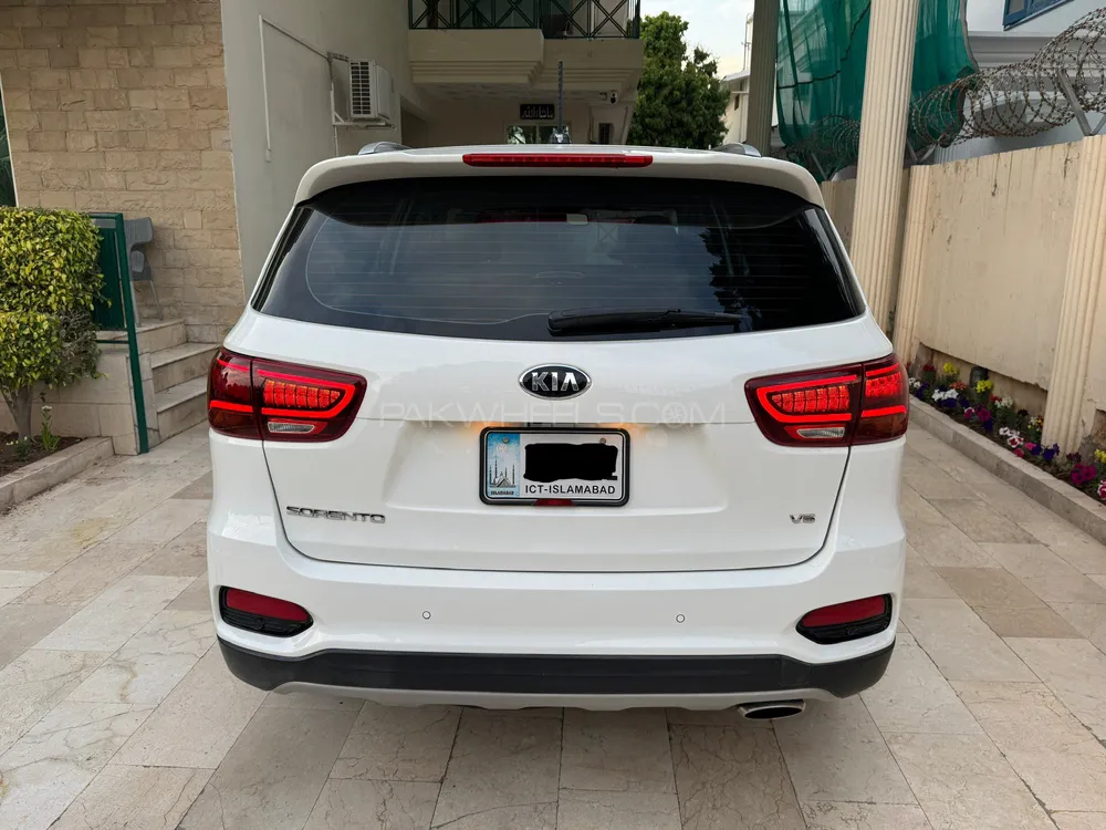 KIA Sorento 2022 for Sale in Islamabad KIA Sorento 2022 for Sale in Islamabad Image-2