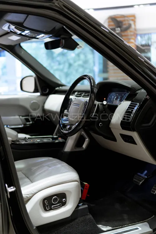 Range Rover Vogue 2017 for Sale in Islamabad Range Rover Vogue 2017 for Sale in Islamabad Image-13