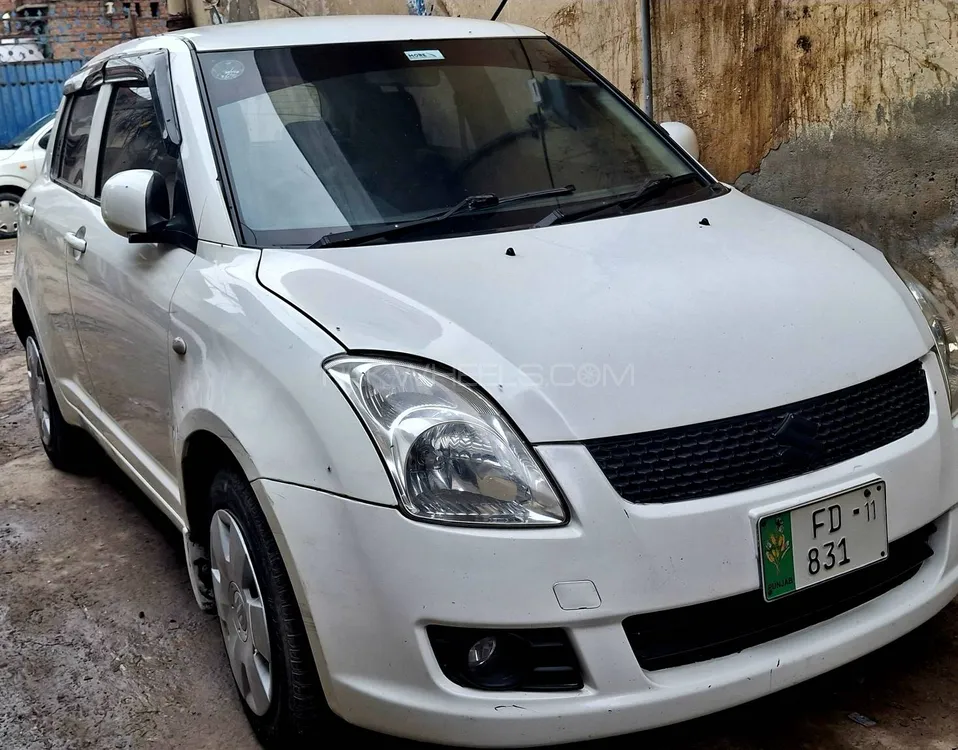 Suzuki Swift 2011 for Sale in Lahore Image-1
