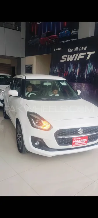 Suzuki Swift 2025 for Sale in Islamabad Image-1