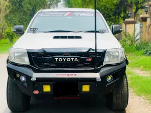 Toyota Hilux D-4D Automatic 2012 for Sale