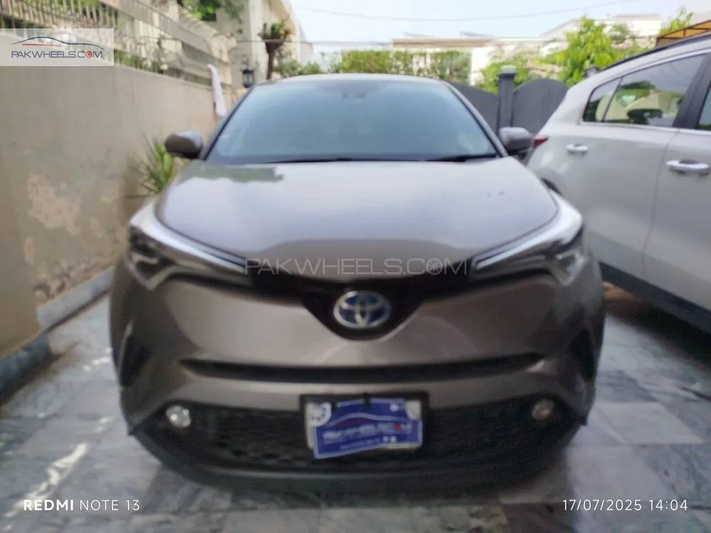 Toyota C-HR 2017 for Sale in Lahore Image-1