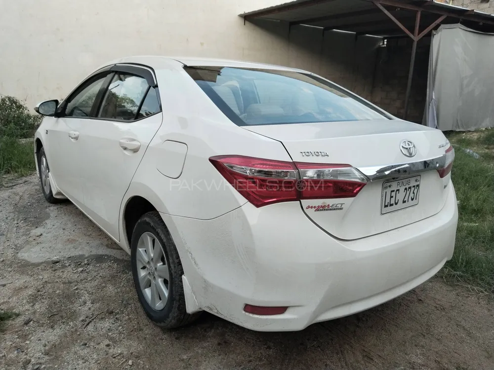 Toyota Corolla 2015 for Sale in Buner Image-1