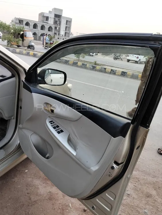 Toyota Corolla 2011 for Sale in Multan Image-1