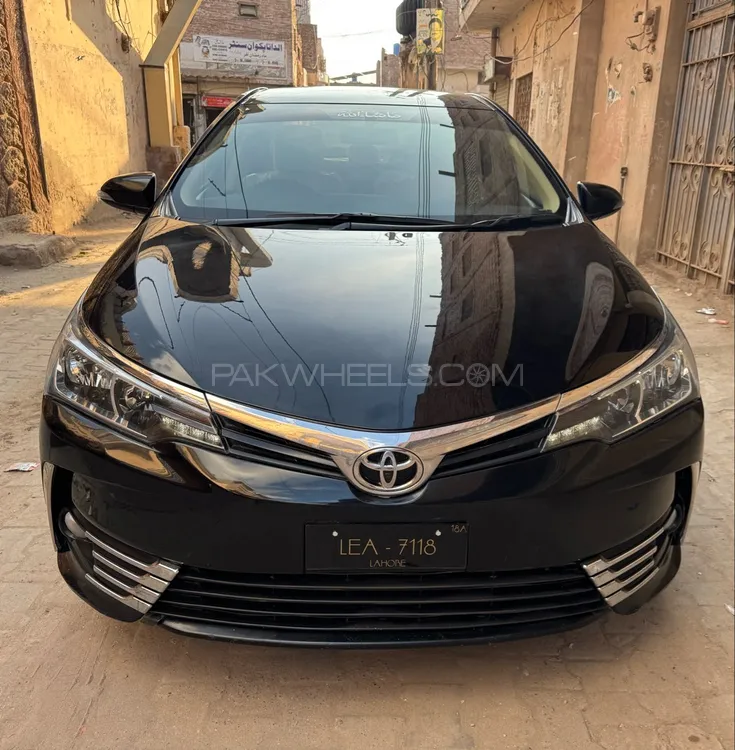 Toyota Corolla 2018 for Sale in Multan Image-1