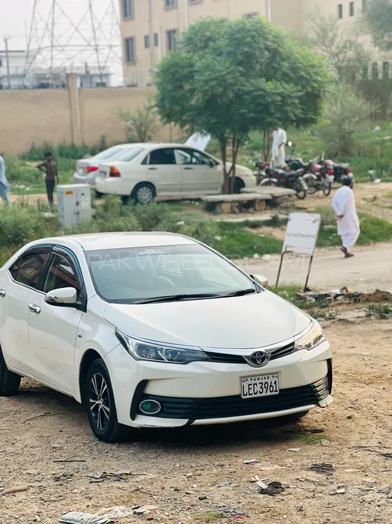 Toyota Corolla 2018 for Sale in Islamabad Image-1