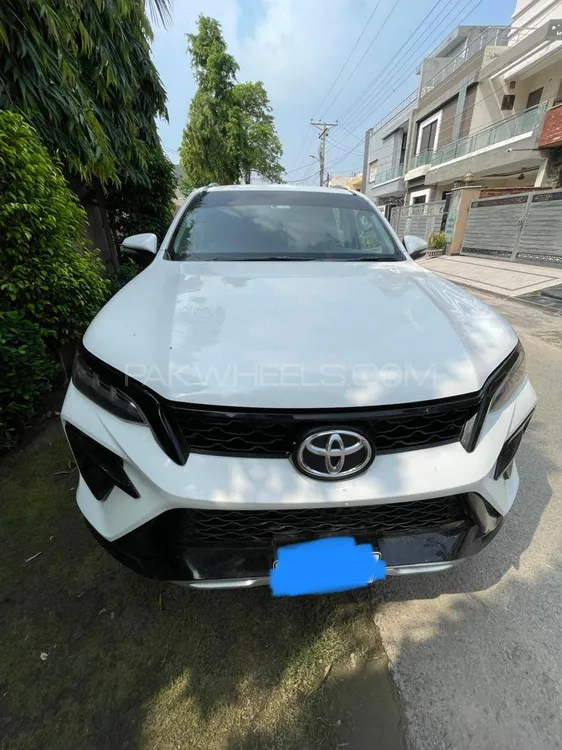 Toyota Fortuner 2017 for Sale in Sialkot Image-1
