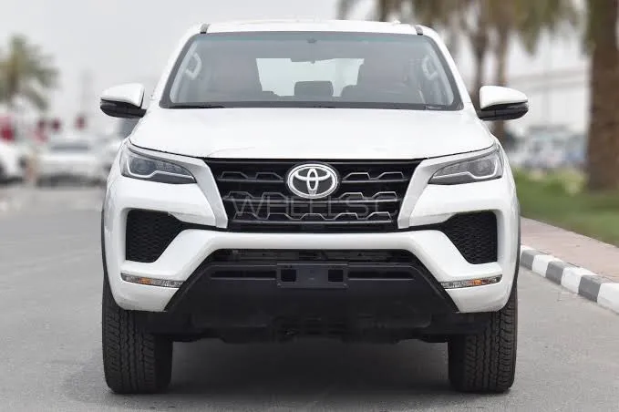 Toyota Fortuner 2025 for Sale in Lahore Image-1