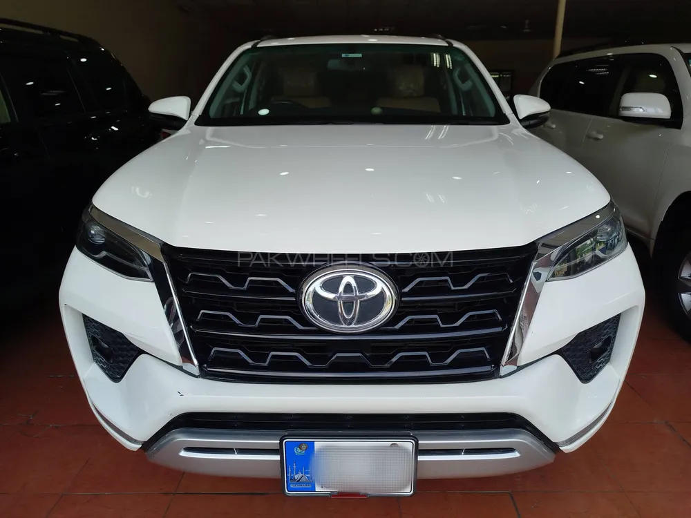 Toyota Fortuner 2021 for Sale in Multan Image-1
