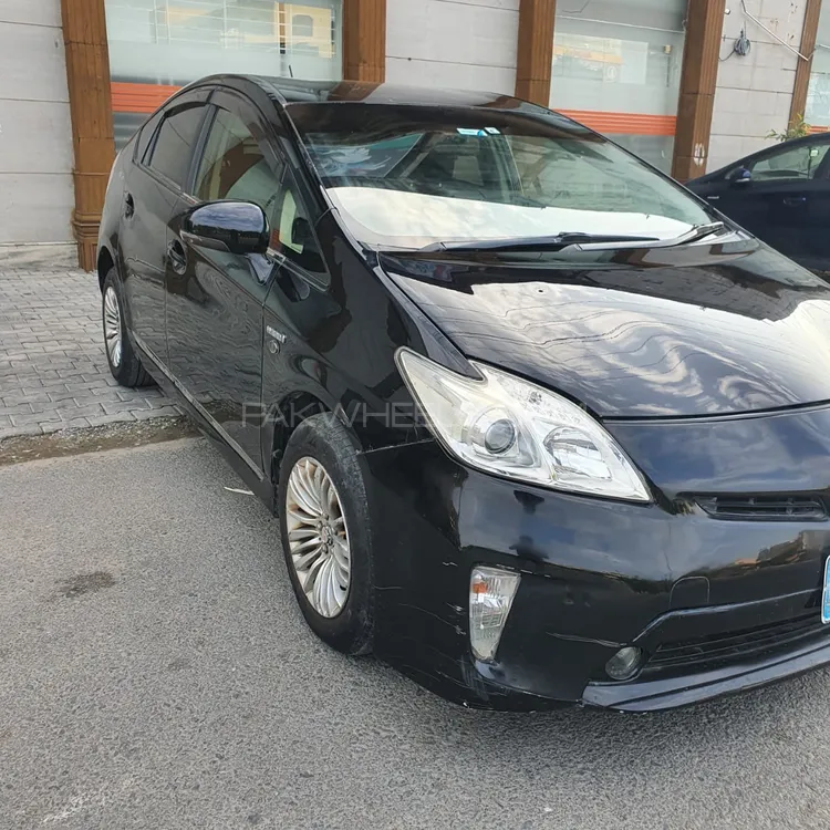 Toyota Prius 2014 for Sale in Lahore Image-1