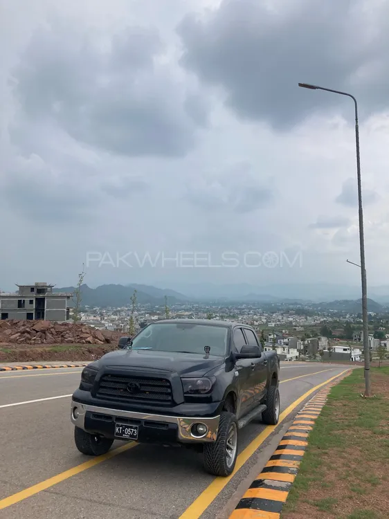 Toyota Tundra 2007 for Sale in Islamabad Image-1