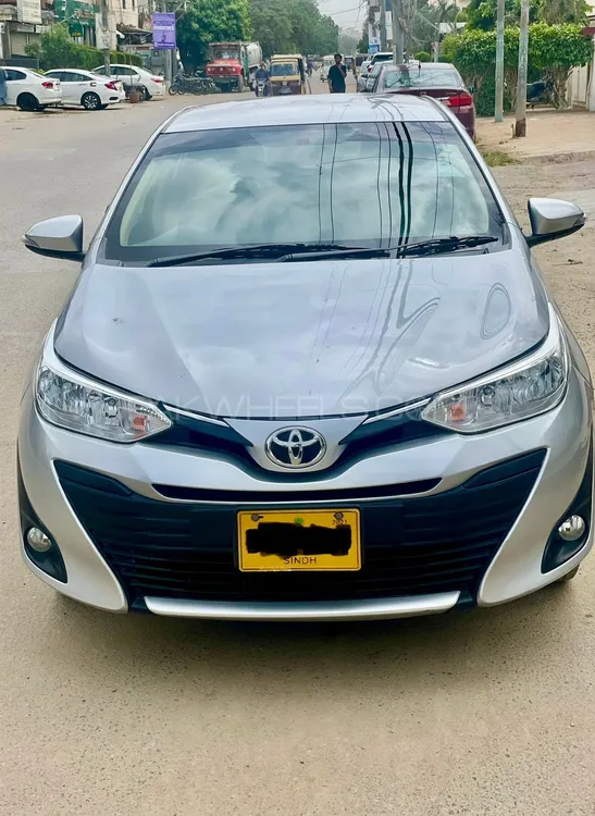 Toyota Yaris Sedan 2021 for Sale in Karachi Image-1