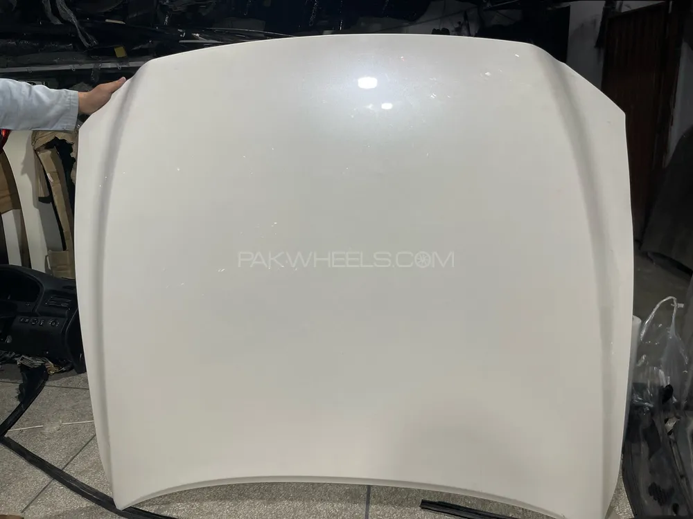 Crown 2024 Bonnet  Image-1