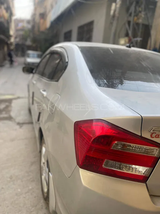Honda City 2015 for Sale in Islamabad Image-1