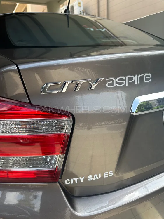 Honda City 2016 for Sale in Lahore Image-1