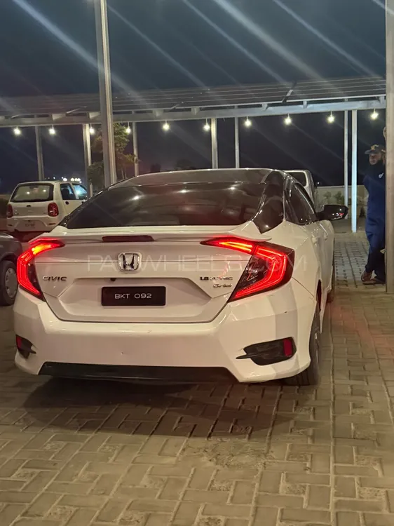 Honda Civic 2017 for Sale in Ahmed Pur East Image-1