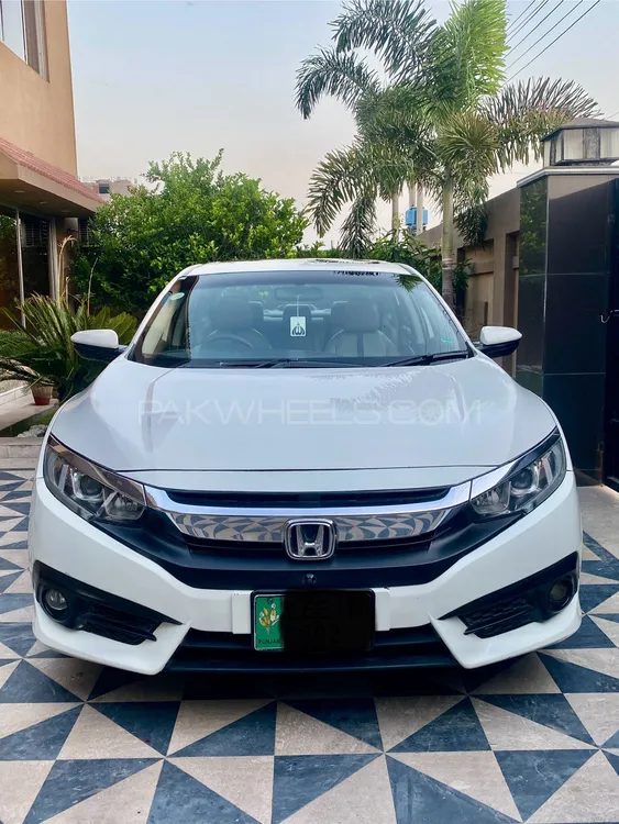 Honda Civic 2017 for Sale in Lahore Image-1
