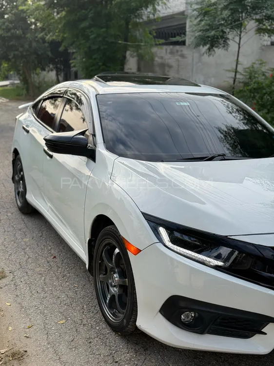 Honda Civic 2017 for Sale in Lahore Image-1