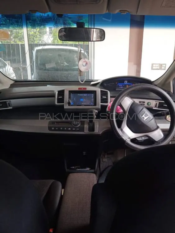 Honda Freed 2012 for Sale in Lahore Image-1