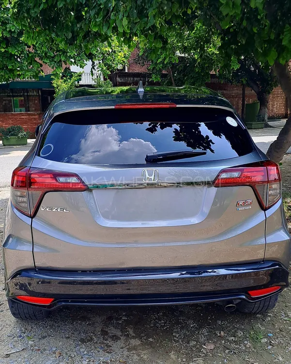 Honda Vezel 2019 for Sale in Lahore Image-1