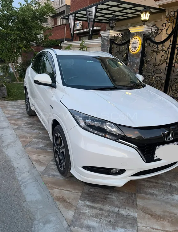 Honda Vezel 2015 for Sale in Lahore Image-1