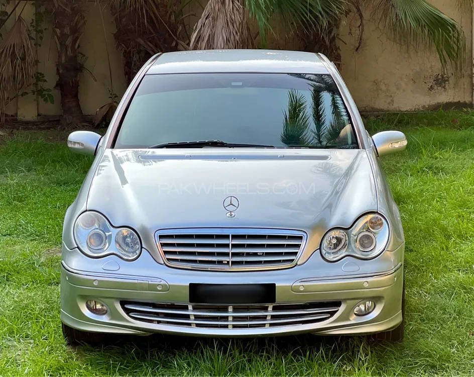Mercedes Benz C Class 2006 for Sale in Lahore Image-1