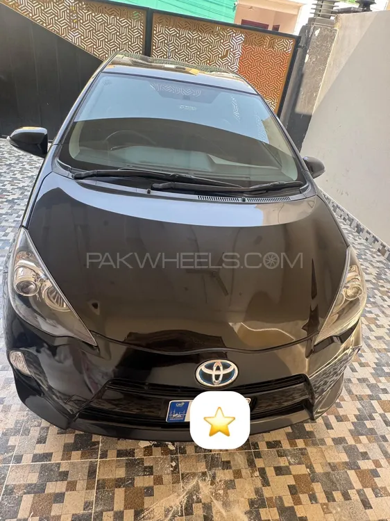 Toyota Aqua 2014 for Sale in Multan Image-1