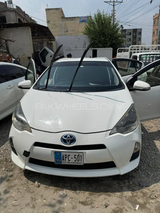 Toyota Aqua 2014 for Sale in Islamabad Image-1