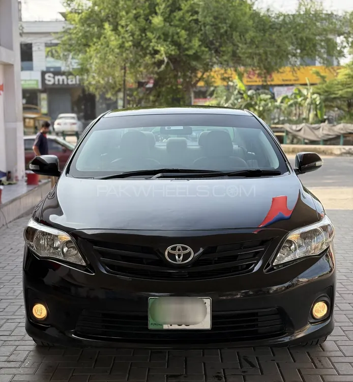 Toyota Corolla 2014 for Sale in Lahore Image-1