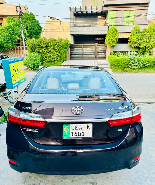 Toyota Corolla 2019 for Sale in Lahore Image-1