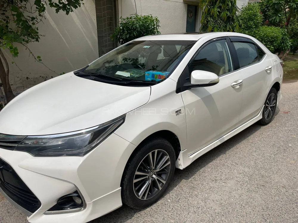 Toyota Corolla 2018 for Sale in Lahore Image-1