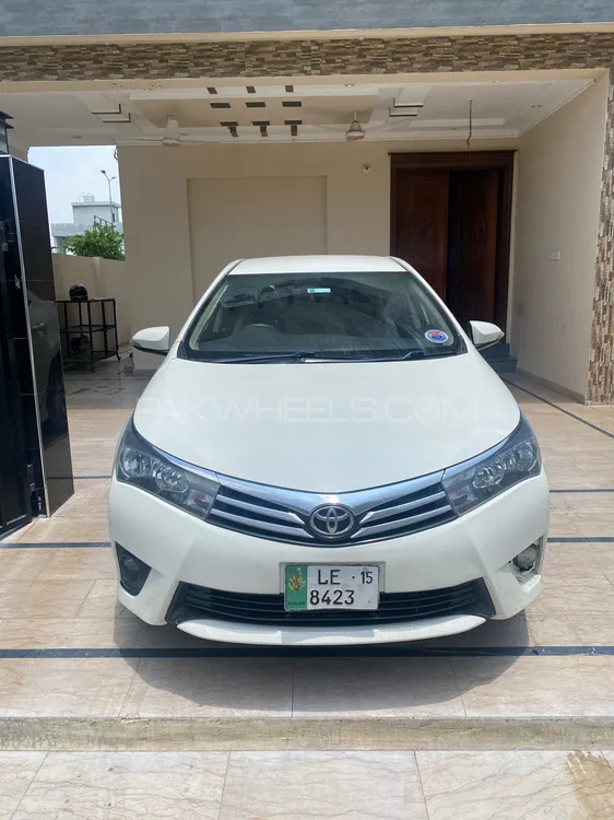 Toyota Corolla 2015 for Sale in Lahore Image-1