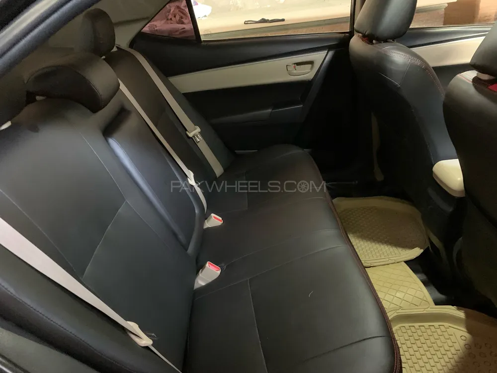 Toyota Corolla 2015 for Sale in Gujrat Toyota Corolla 2015 for Sale in Gujrat Image-9