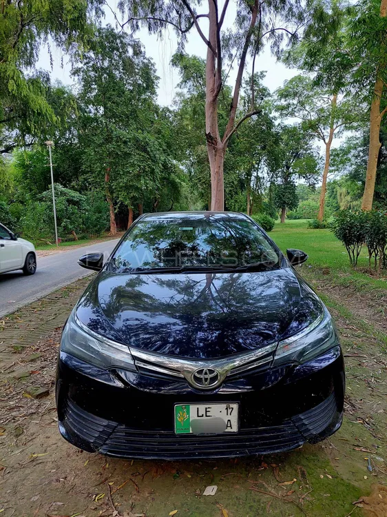Toyota Corolla 2017 for Sale in Lahore Image-1