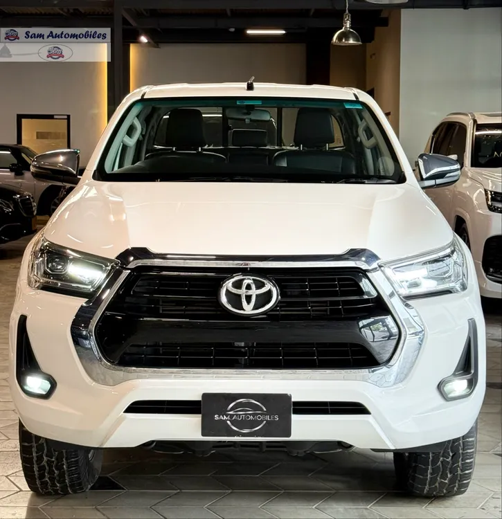 Toyota Hilux 2021 for Sale in Karachi Image-1