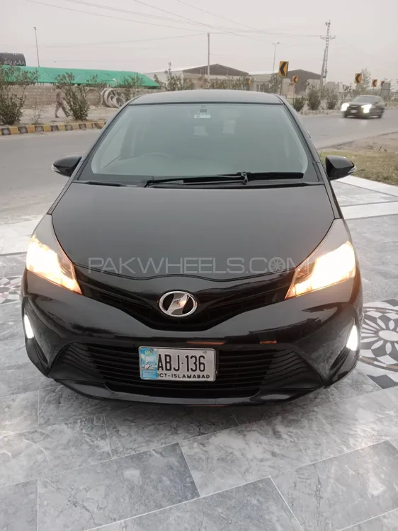 Toyota Vitz 2014 for Sale in Islamabad Image-1