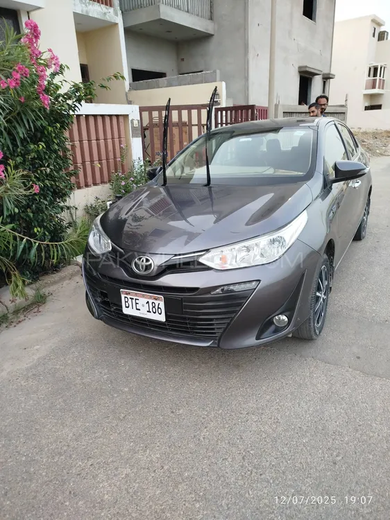 Toyota Yaris Sedan 2021 for Sale in Karachi Image-1