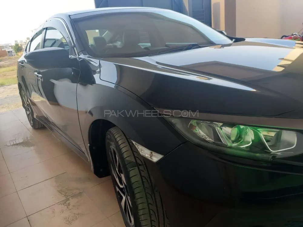 Honda Civic 2017 for Sale in Lahore Image-1