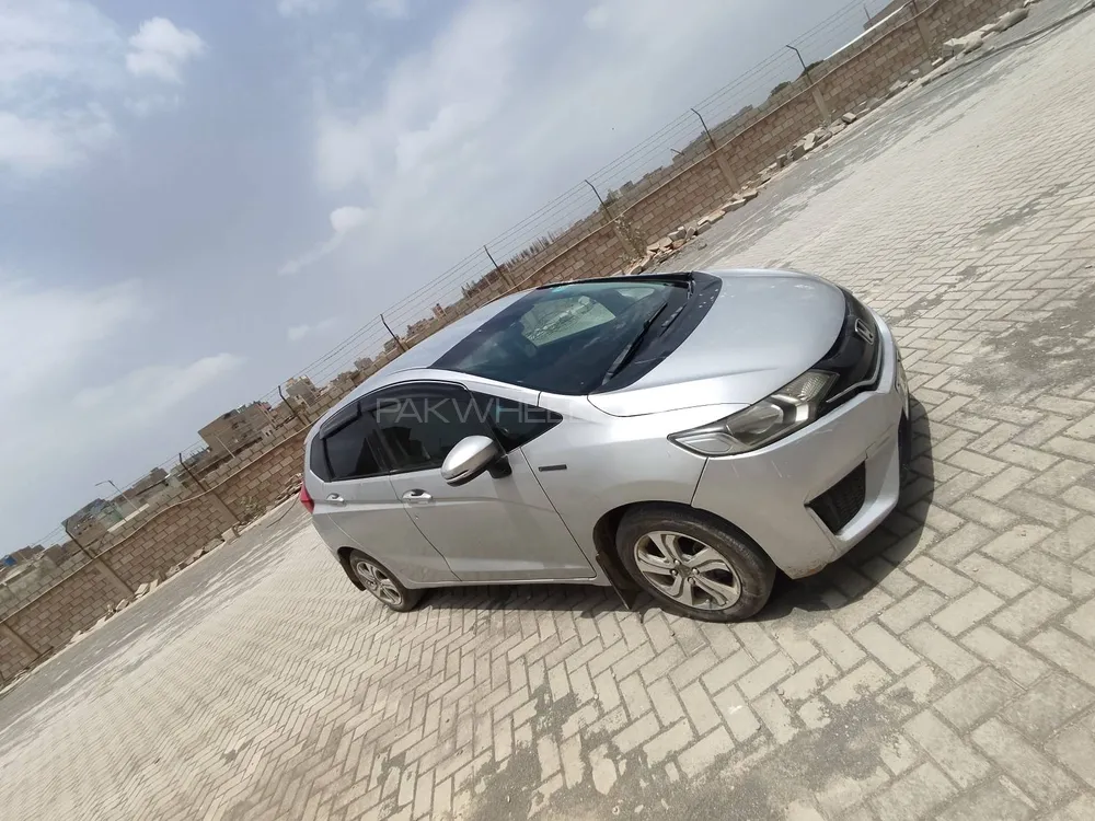 Honda Fit 2014 for Sale in Karachi Image-1