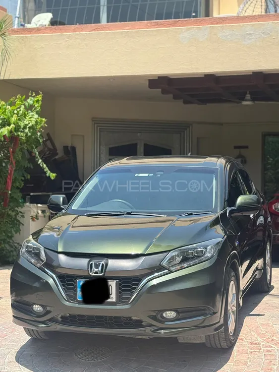 Honda Vezel 2014 for Sale in Lahore Image-1