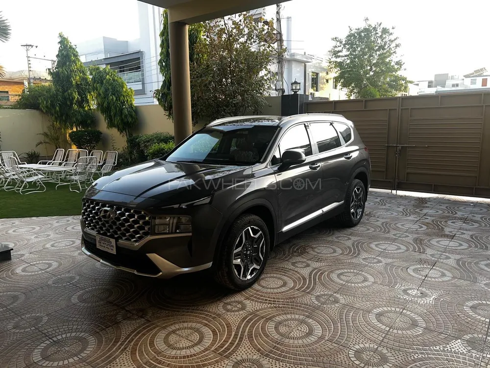 Hyundai Santa Fe 2025 for Sale in Multan Image-1