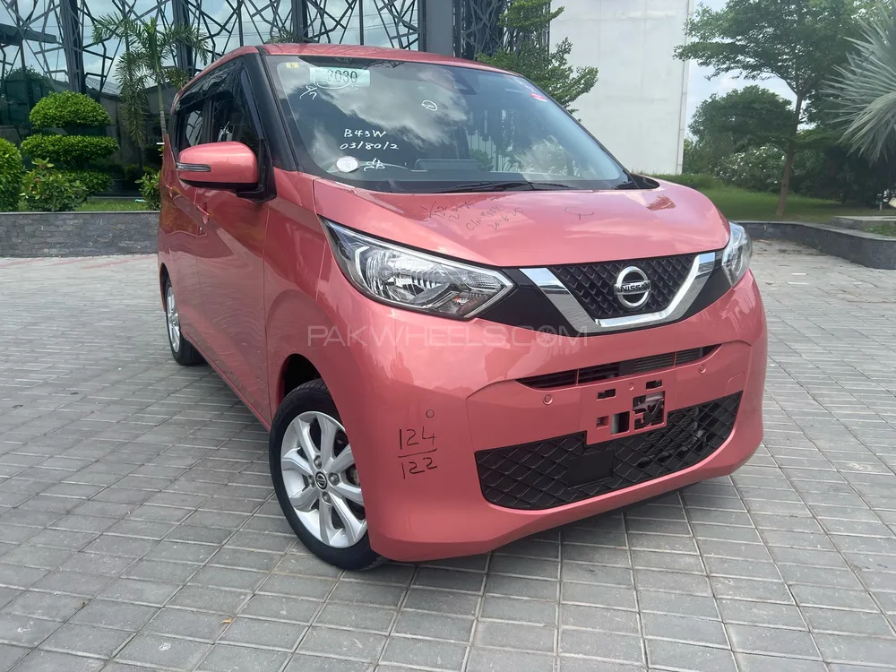 Nissan Dayz 2023 for Sale in Lahore Image-1