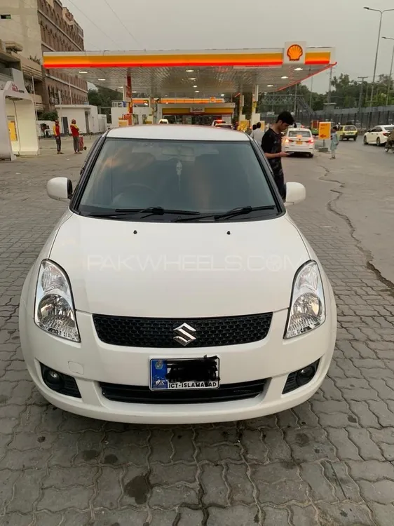 Suzuki Swift 2018 for Sale in Peshawar Image-1