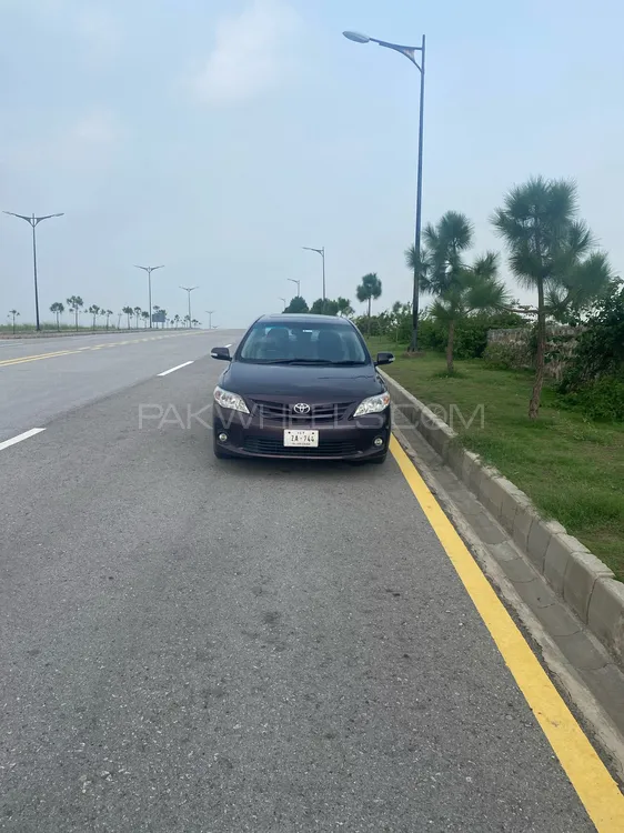 Toyota Corolla 2013 for Sale in Islamabad Image-1