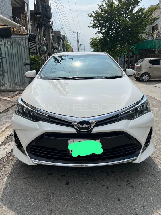 Toyota Corolla 2020 for Sale in Lahore Image-1