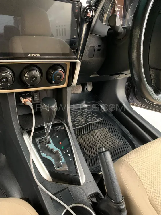 Toyota Corolla 2020 for Sale in Faisalabad Image-1