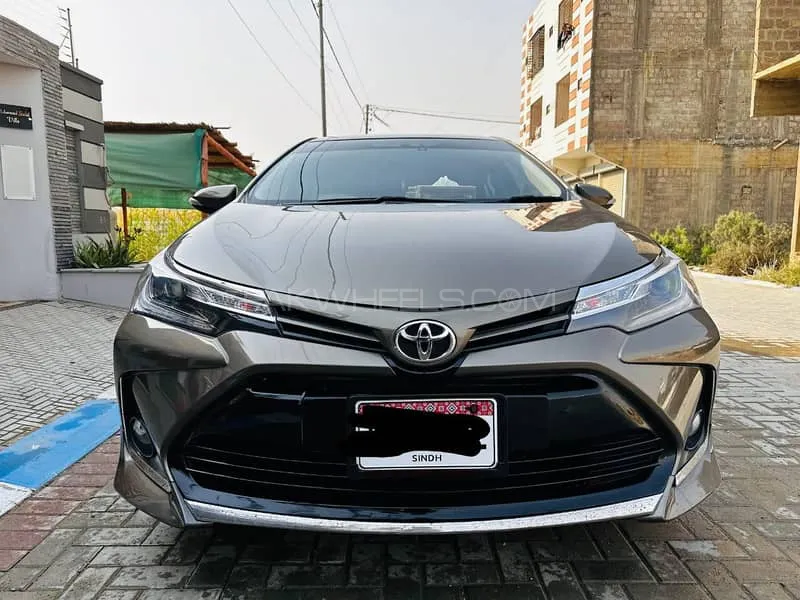 Toyota Corolla 2017 for Sale in Karachi Image-1
