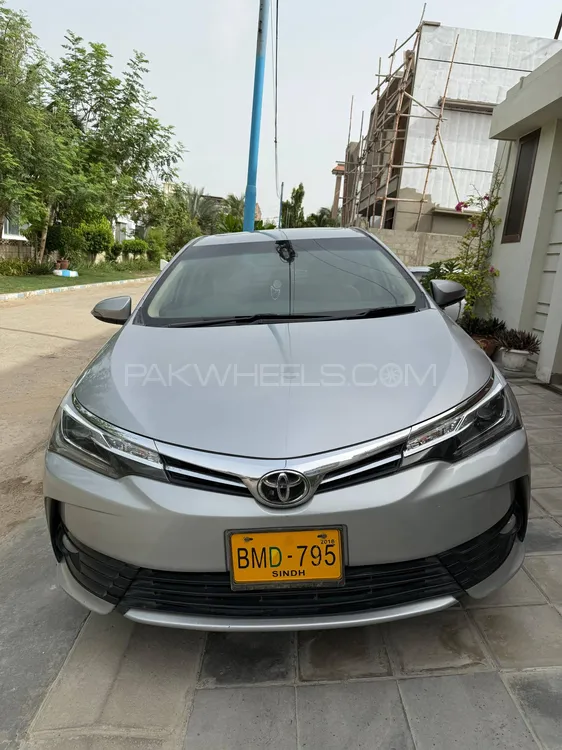Toyota Corolla 2018 for Sale in Karachi Image-1