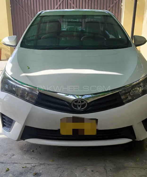 Toyota Corolla 2015 for Sale in Lahore Image-1