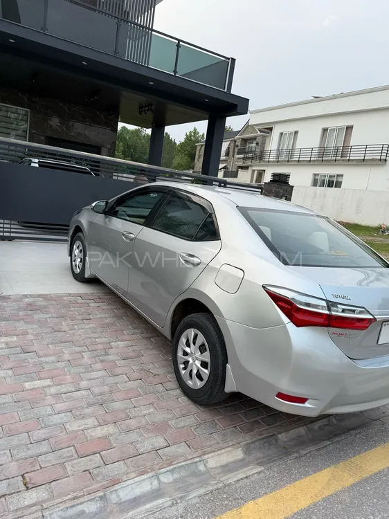 Toyota Corolla 2019 for Sale in Islamabad Image-1